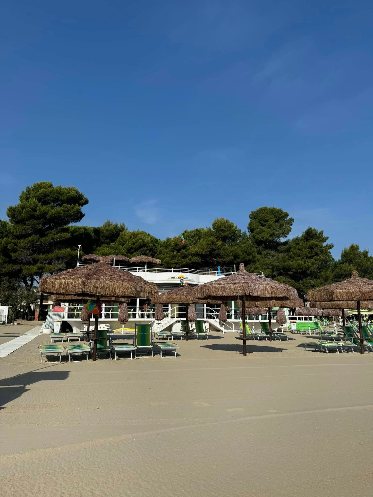 Foto Lido i Due Fratelli a Pineto (TE)